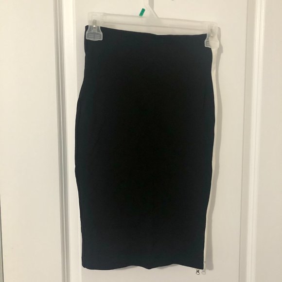 Black & White Pencil Skirt - Picture 4 of 6
